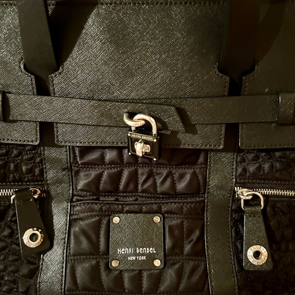 Henri Bendel Black  Quilted Jetsetter Convertible Backpack & matching Tote SET - Picture 6 of 12